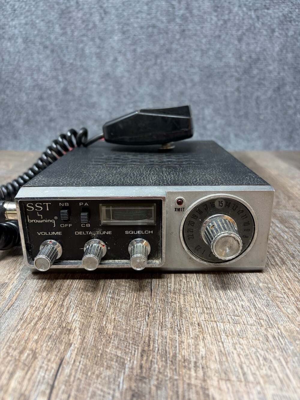 Browning SST Mobile CB Radio 23 Channels NB PA Transceiver W/microphone.Untested